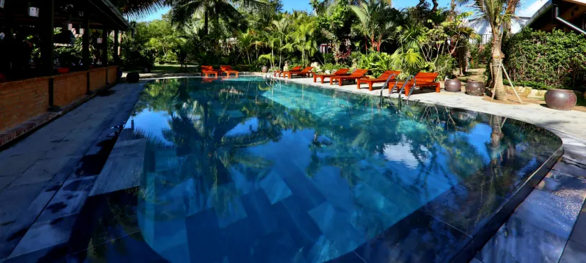 La Paloma Resort - Image 1