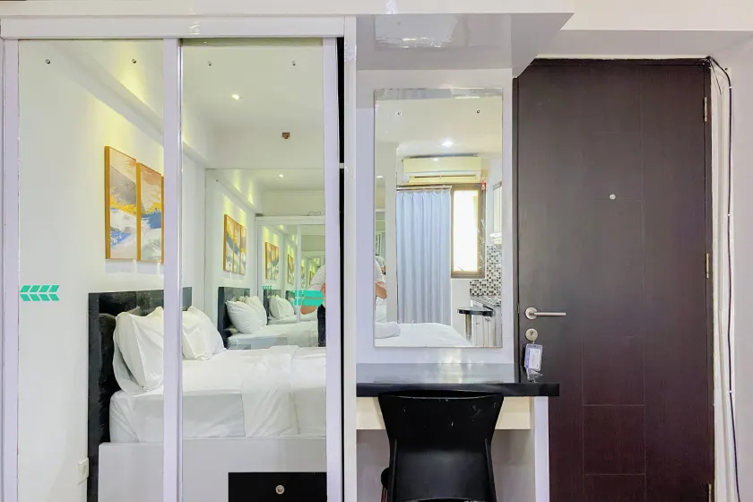 Comfortable Stay Studio At Kebagusan City Apartment - Zimmer
