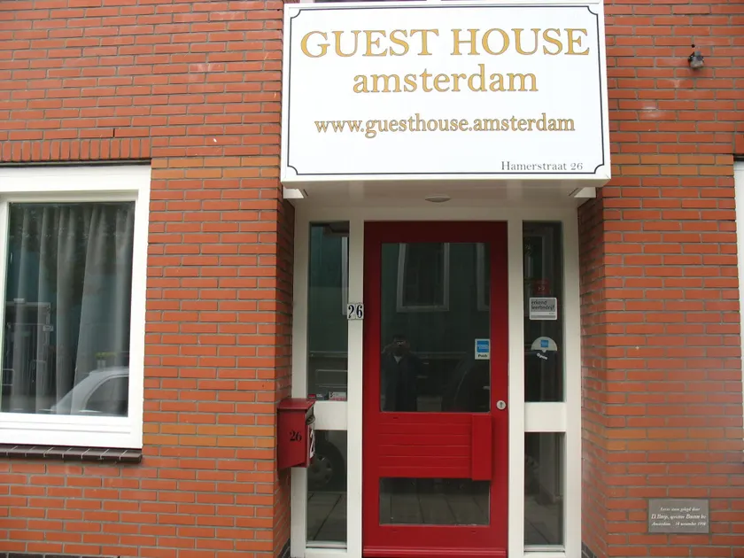 Guest House Amsterdam - Image 1