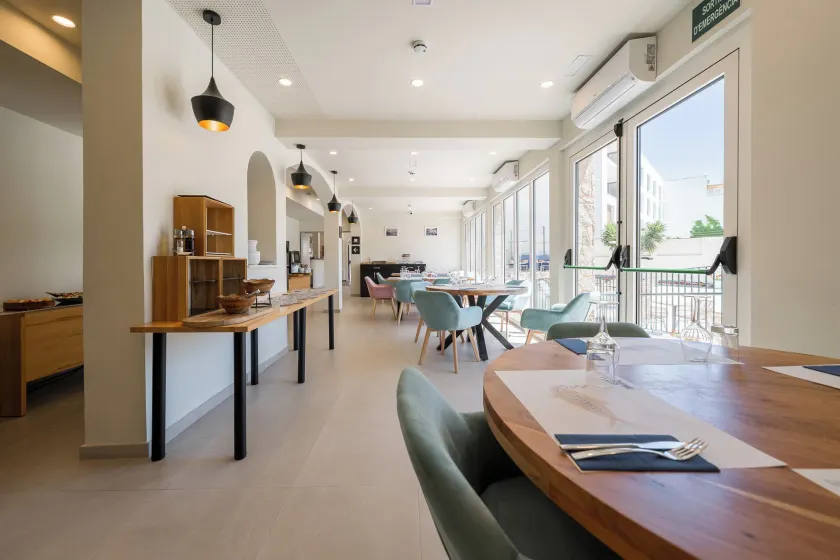 Hotel Coral Boutique by gaiarooms - Image 1