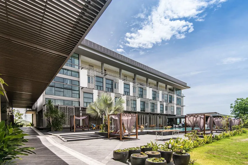 Navela Hotel & Convention - Image 1