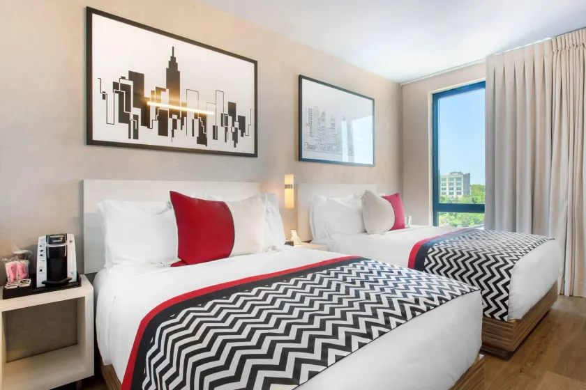 Insignia Hotel Brooklyn, an Ascend Collection Hotel - Image 1