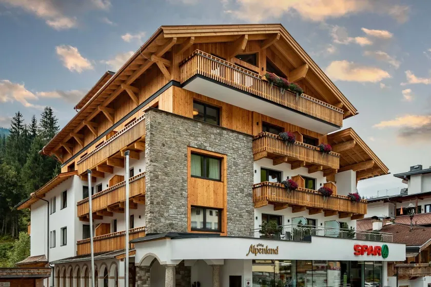 Alpenland Gerlos - Hotel & Breakfast - Image 1
