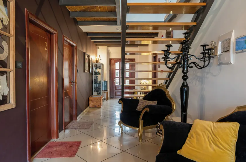 GARNI HOTEL ATRIUM - Image 1
