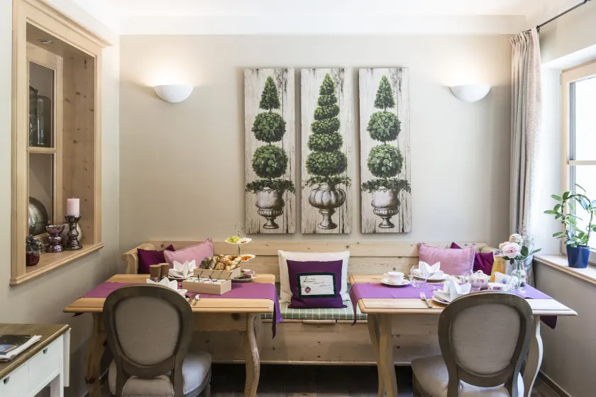 Waldruhe - Bett, Frühstück & ein Lächeln - Sitzecke in der Lobby