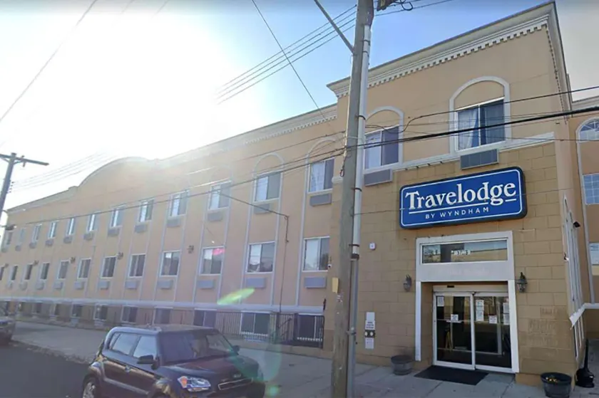 Comfort Inn & Suites JFK Airport - Image 1