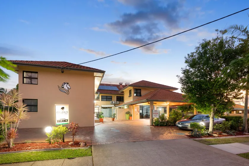 Pegasus Motor Inn and Serviced Apartments - Image 1