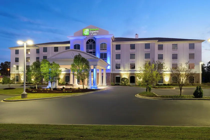Holiday Inn Express & Suites Aiken by IHG - Image 1