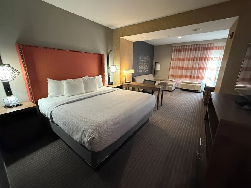 La Quinta by Wyndham Altoona Des Moines - Image 1