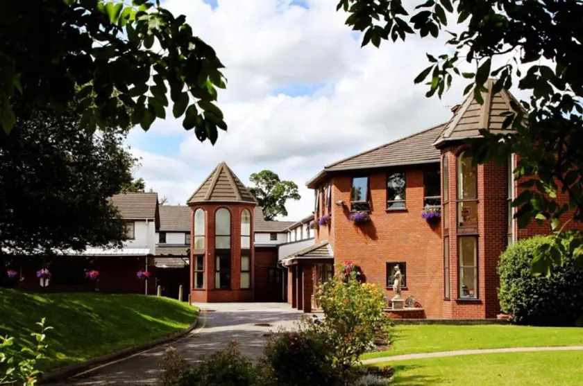 Beaufort Park Hotel - Image 1