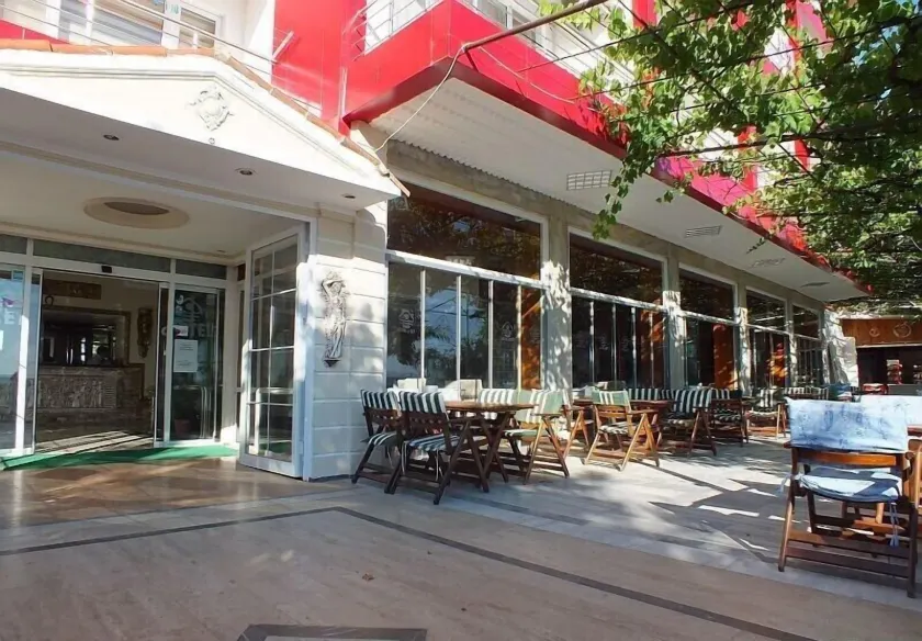 Acet Hotel - Image 1