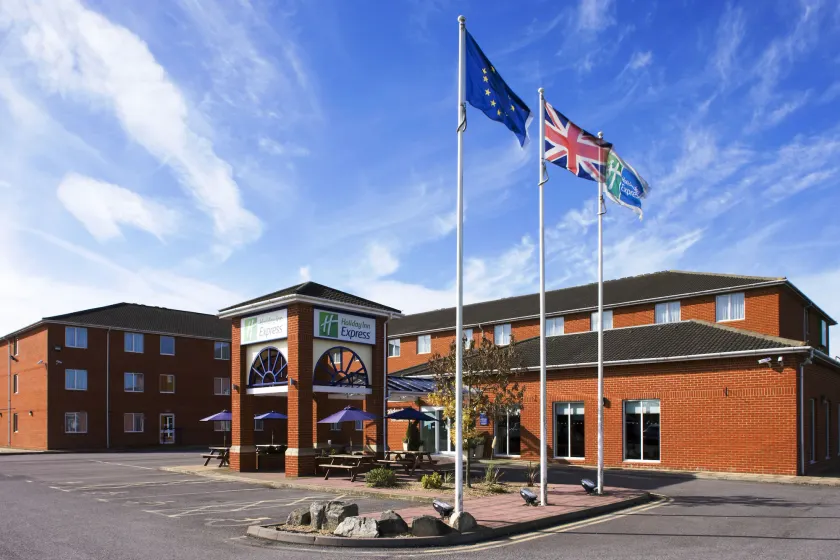 Holiday Inn Express Southampton West by IHG - Image 1