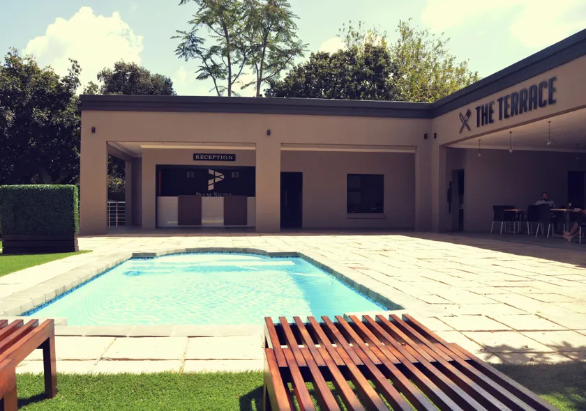 Palm Swift Luxury Accommodation - Image 1