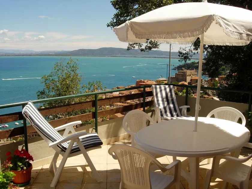 Holiday House for 9 Persons - Image 1