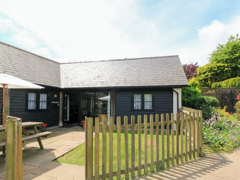 Corner Barn - Image 1