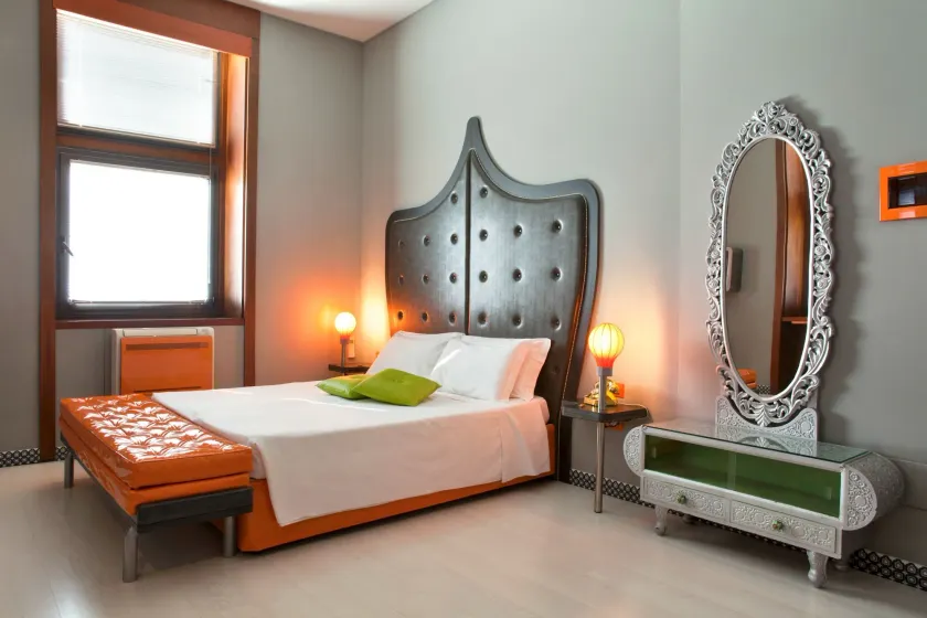 Orange Hotel - Image 1