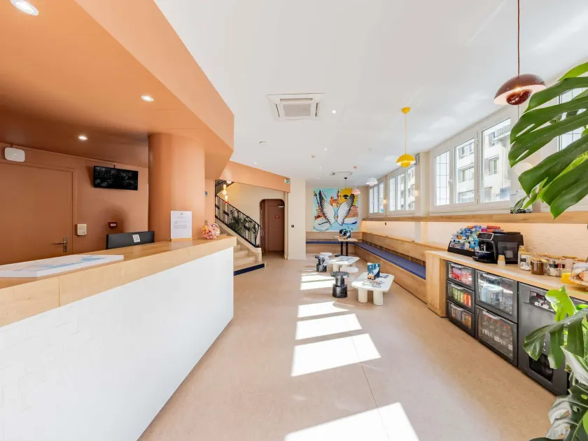 ibis Styles Marseille Centre Prado Place Castellane - Image 1