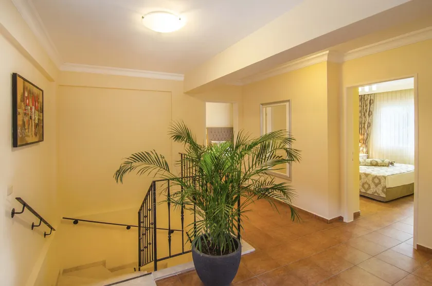Pine Villas & Apartments Kusadasi - Eingangsbereich