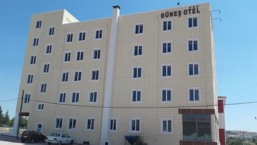 Gunes Hotel - Image 1