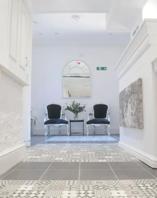 Bexley Village Hotel - Interior entrance