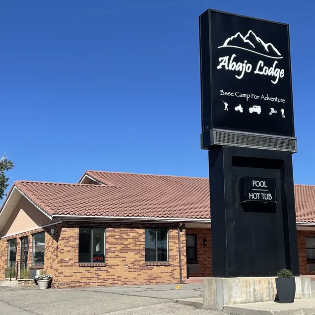 Abajo Lodge - Image 1