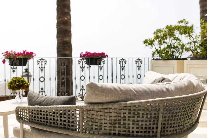 Grand Hotel - Image 1