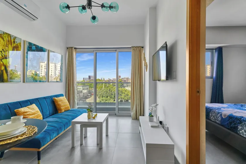 Central Suites Tower - Image 1