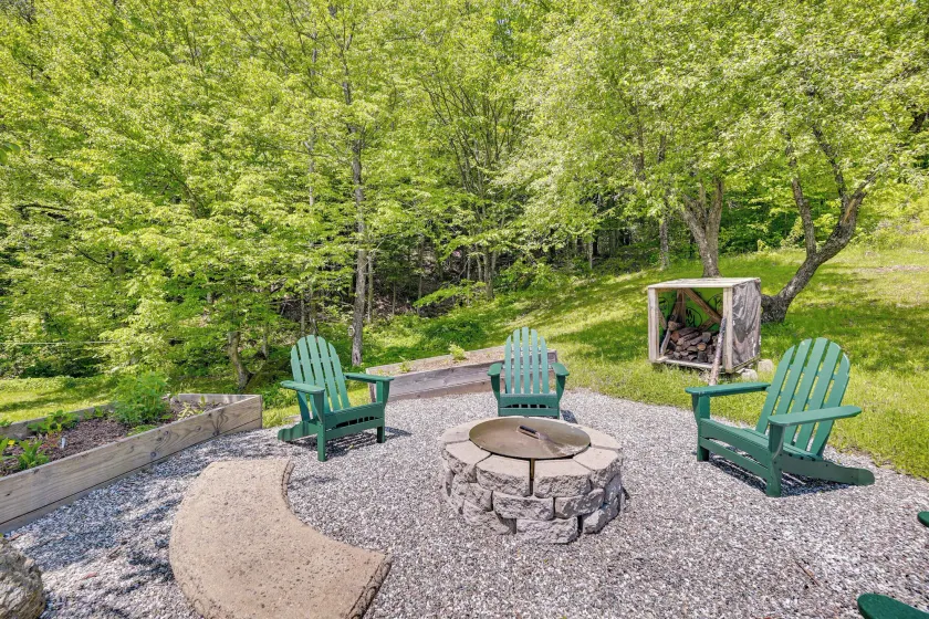 Snow Days & Ski Getaways: Belvidere Farmhouse - Image 1