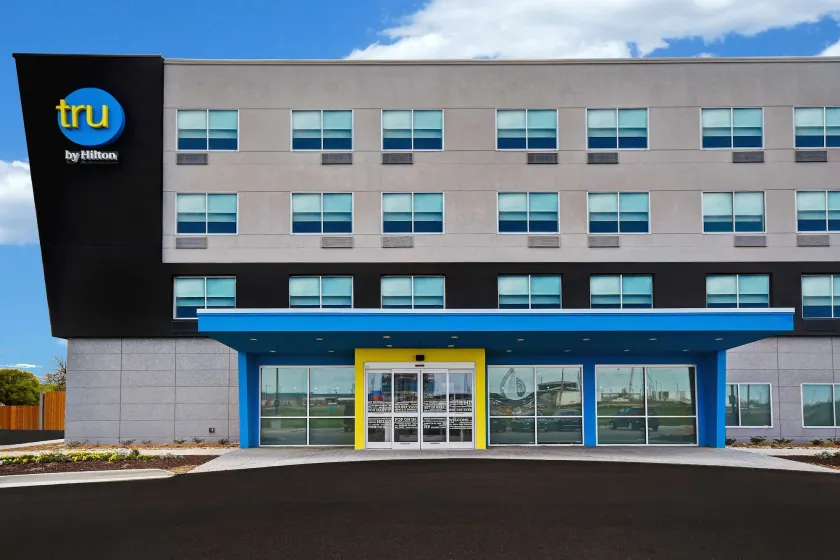 Tru by Hilton West Memphis, AR - Image 1