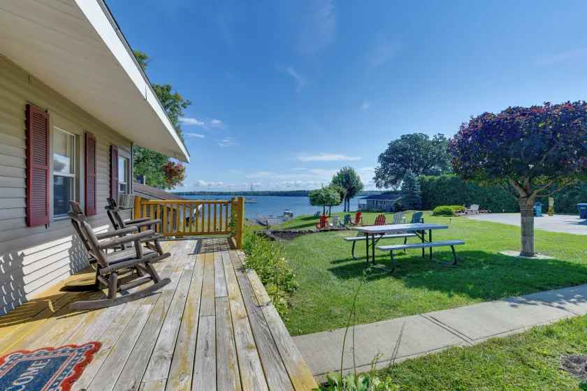 Private Beach Access! Lake Champlain Cabin - Image 1