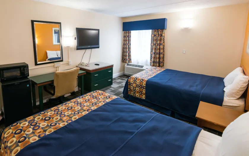 Cambridge Inn - Image 1