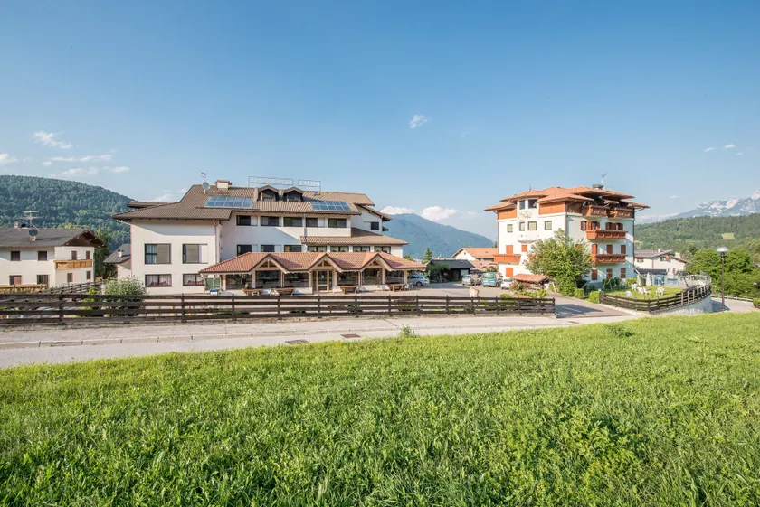 Hotel Alpenrose Wellness - Image 1