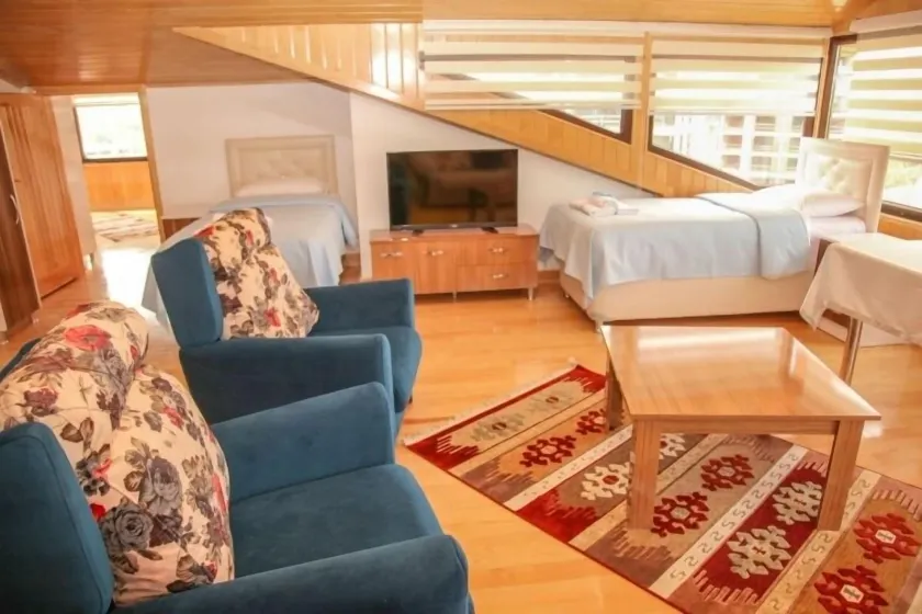 Royal Inn Seza Residence - Image 1