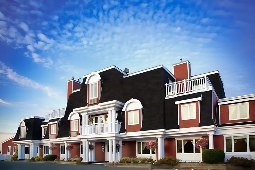 Inn on the Lake - Image 1