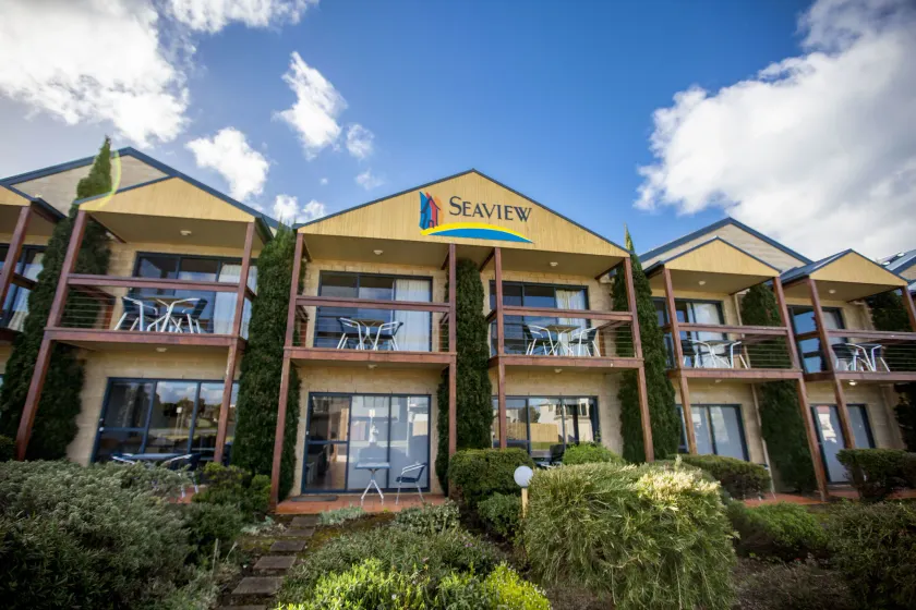 Seaview Motel & Apartments - Image 1