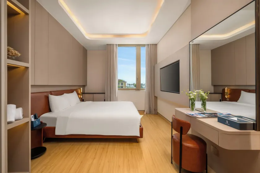 Regal Collection Hotels & Suites - Image 1