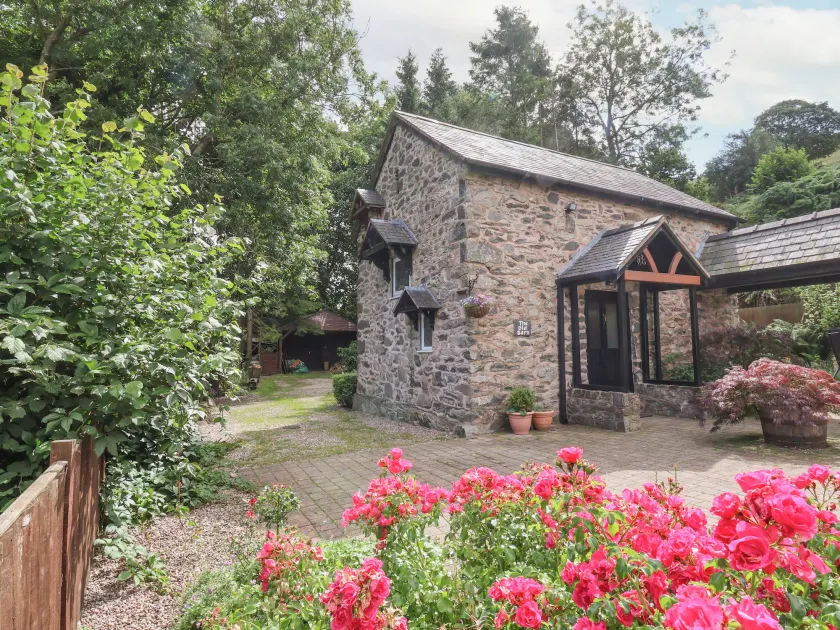 The Old Barn - Image 1