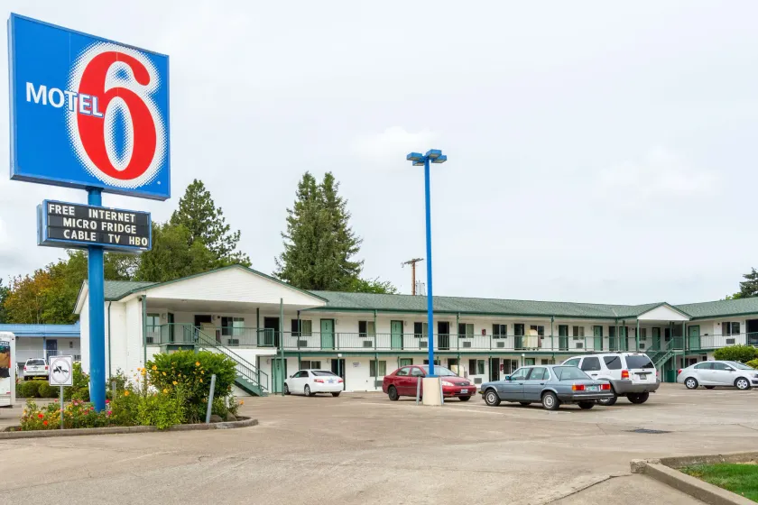 Motel 6 Albany, OR - Image 1