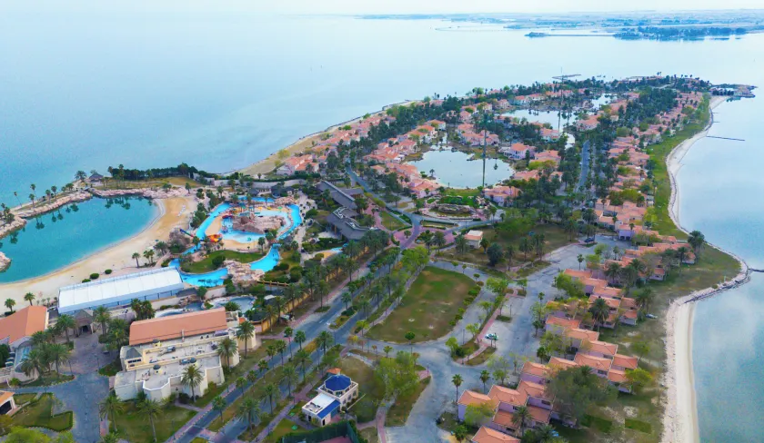 Sunset Beach Resort for Entertainment - Image 1