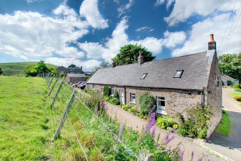 Braeside - Image 1