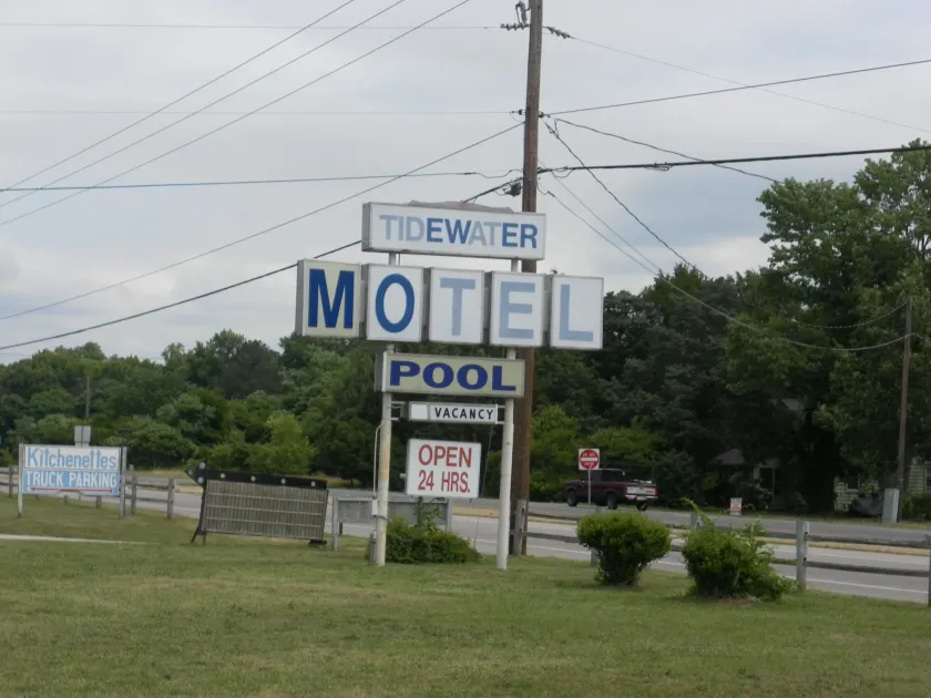 Tidewater Motel - Image 1