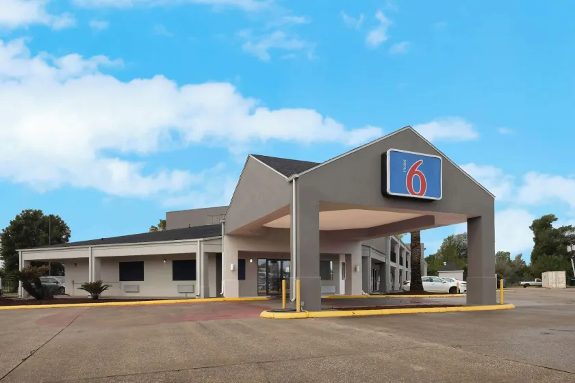 Motel 6 Lake Charles, LA - Image 1