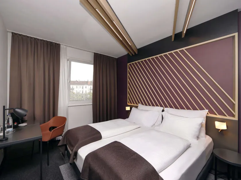 B&B Hotel Berlin City-Ost - Image 1