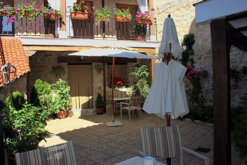 La Casona de Lucía - Image 1