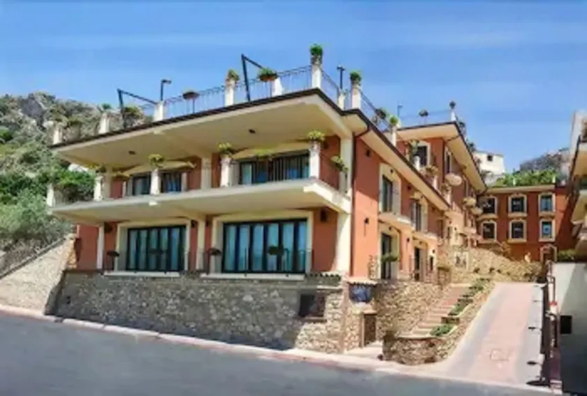 Agostiniana Hotel - Image 1