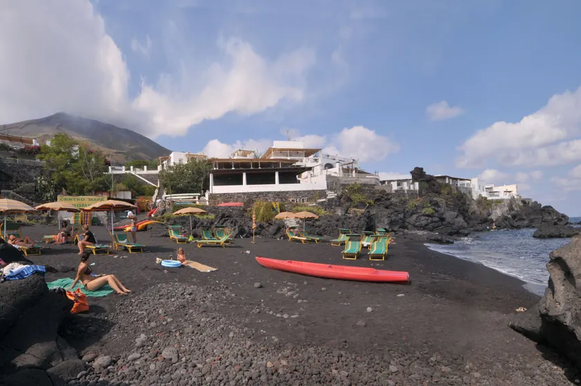 Hotel Villaggio Stromboli - isola di Stromboli - Image 1