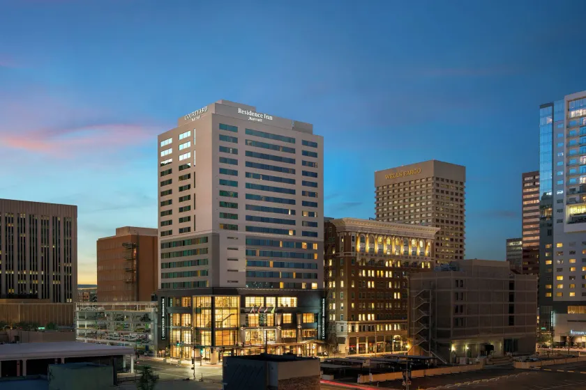 Residence Inn by Marriott Phoenix Downtown - Image 1