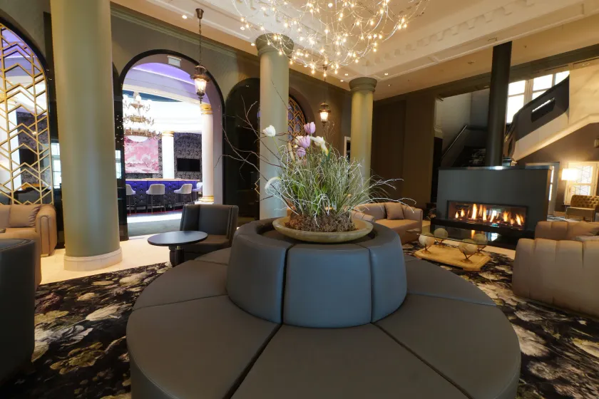 Lumière Boutiquehotel im Fürstenhof Leipzig - Salon du hall