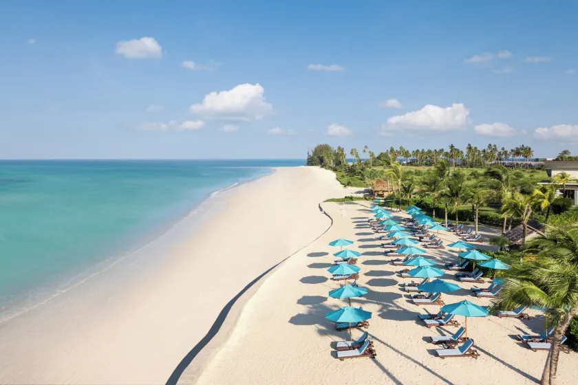 Le Meridien Khao Lak Resort & Spa - Image 1
