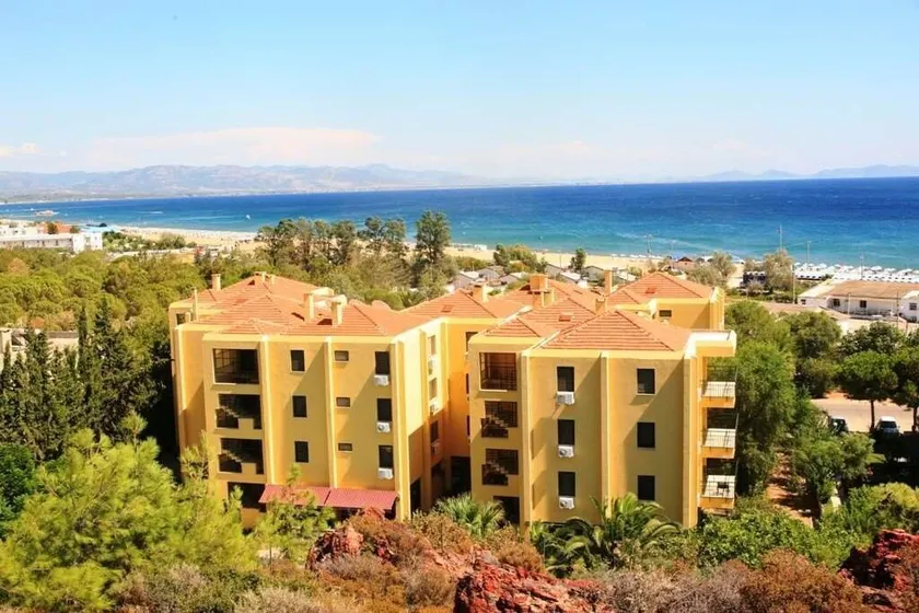 Palm Court Suites - Image 1